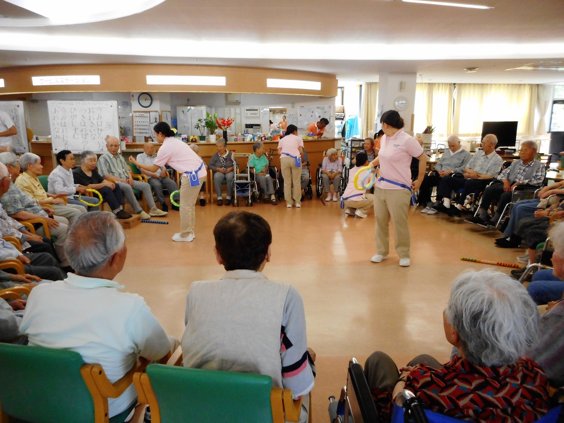 看護学生さんによるレク 梅香苑 医療法人社団 緑祐会 スタッフブログ